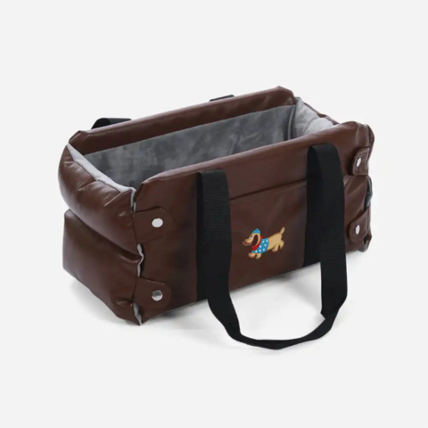 Auto koš pro malého psa — bezpečnost a pohodlí v autě