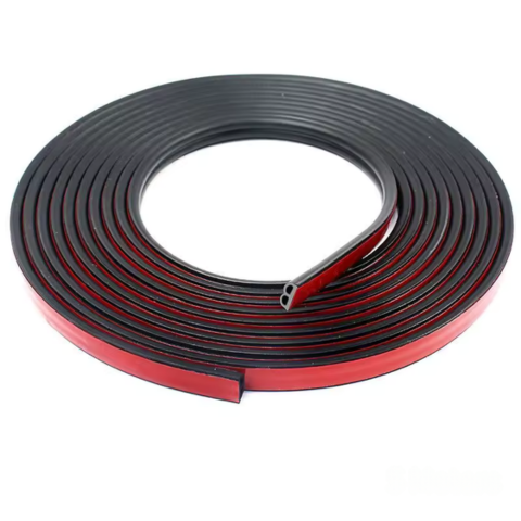 רצועת אטימה דבקית לחלון קדמי – בידוד והגנה אופטימלית