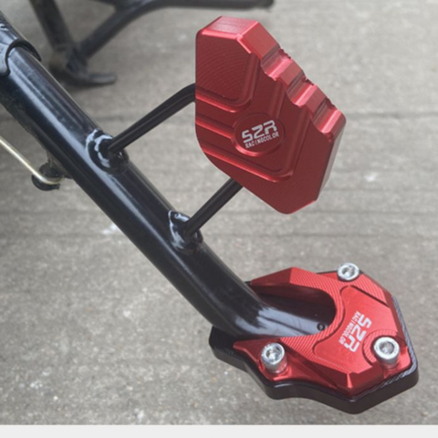 Support De Stationnement Pour Moto Et Trottinettes — Stable Et Pratique