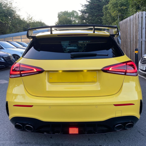 Faro Posteriore LED F1 – Installazione Facile e Visibilità Rinforzata 