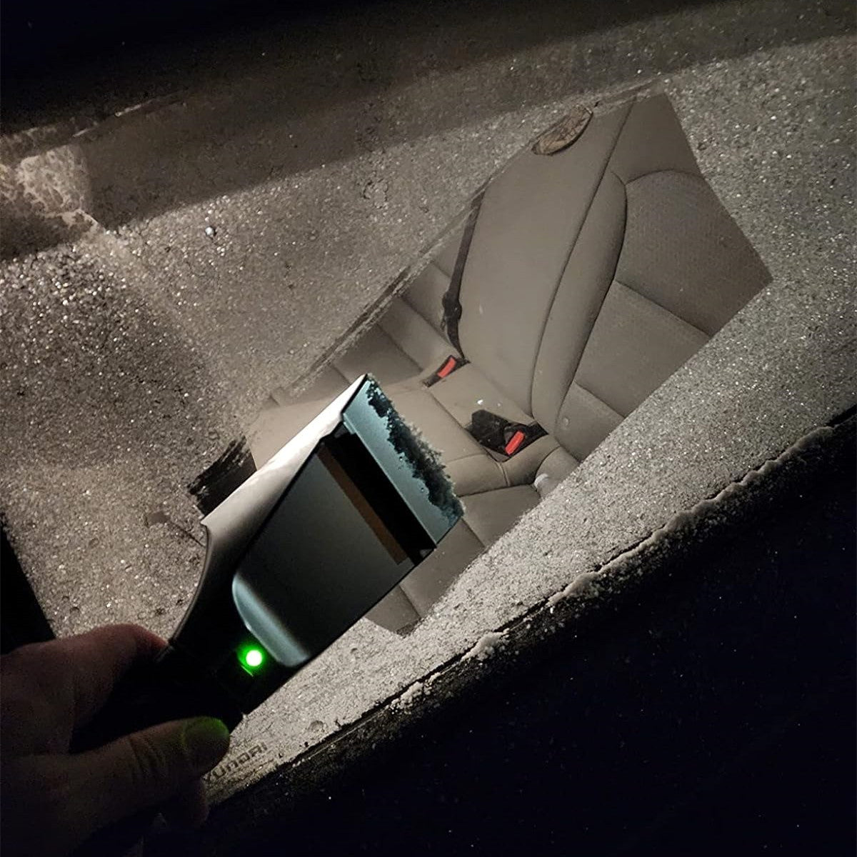 Grattoir Pare-Brise Électrique 12V — Pare-Brise Clair En Quelques Minutes