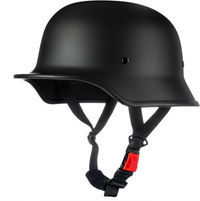 Kask motocyklowy w stylu militarnym – Prostota i bezpieczeństwo 